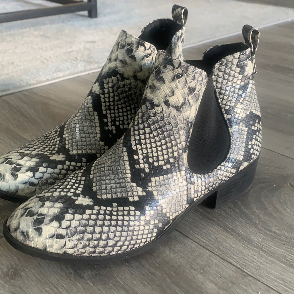 Snake skin Chelsea boots (worn once)